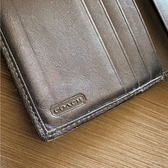 Coach Hampton Stitched Embossed TriFold Wallet Black Brass 2007 - Picture 9 of 14